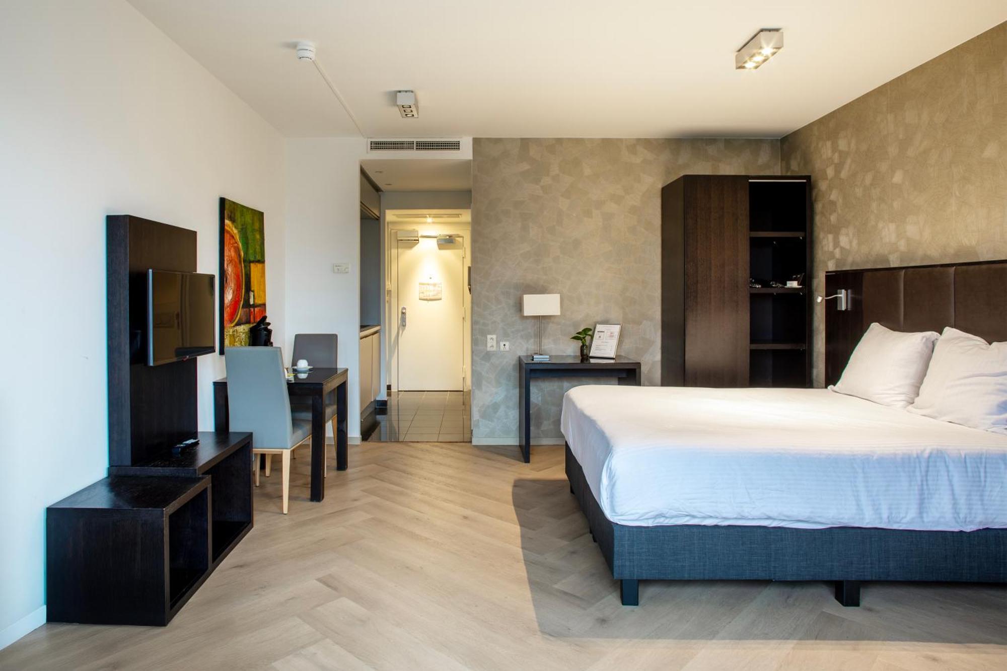 Etterbeek Diamant Suites Brussels Eu מראה חיצוני תמונה