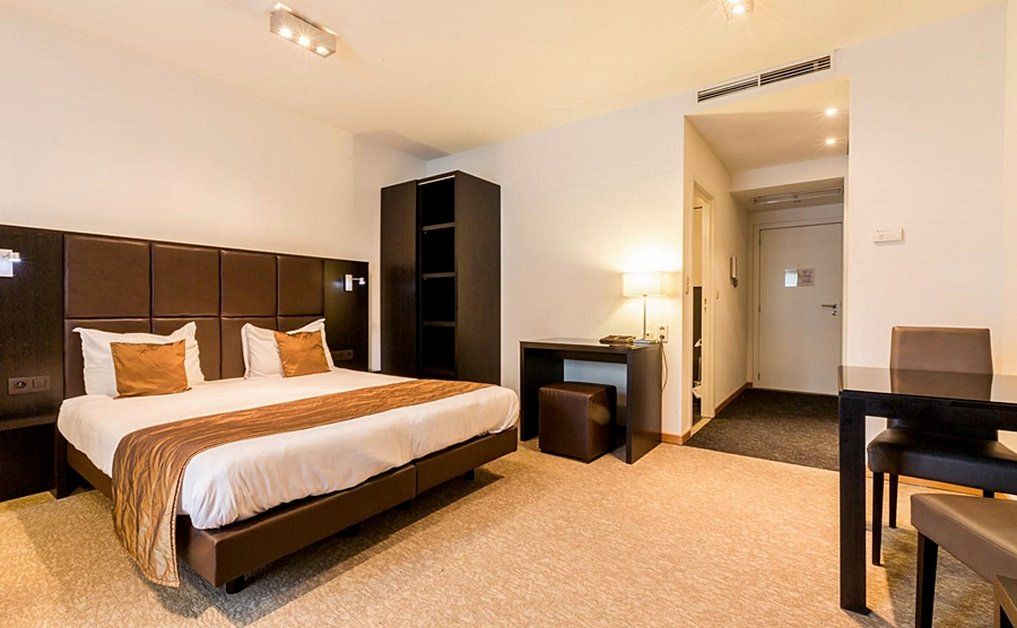 Etterbeek Diamant Suites Brussels Eu מראה חיצוני תמונה