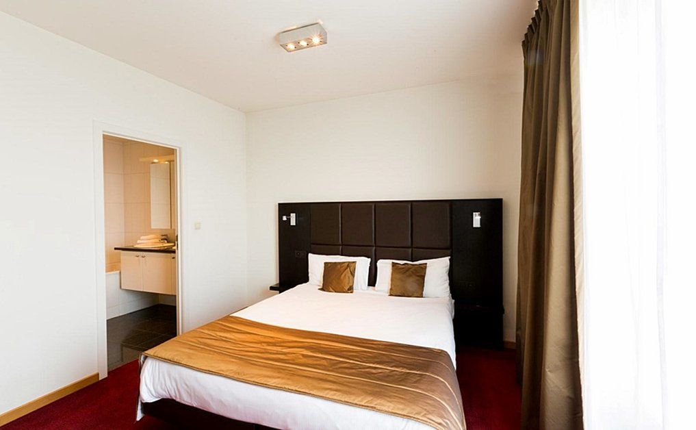 Etterbeek Diamant Suites Brussels Eu מראה חיצוני תמונה